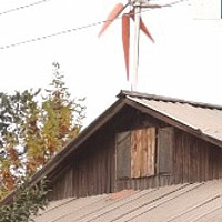 Житель Копейска использует энергию солнца и ветра для электроснабжения дома