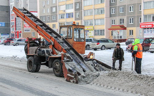 В Копейске идут работы по очистке снега с дорог