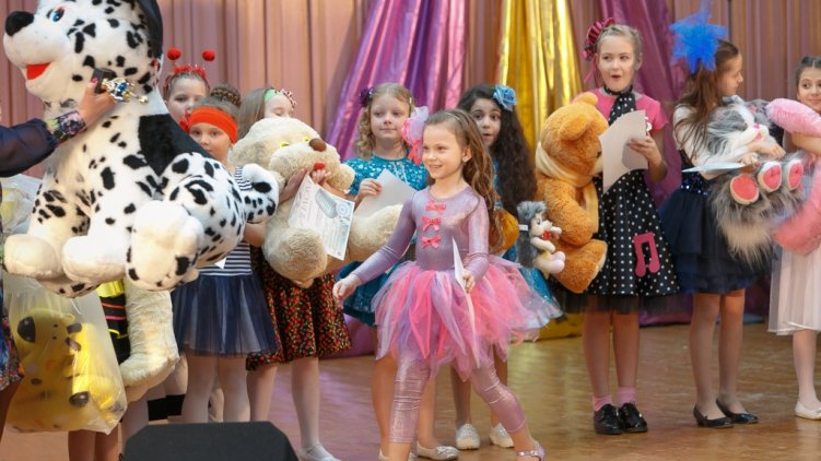 В Копейске прошел традиционный детский конкурс эстрадного вокала