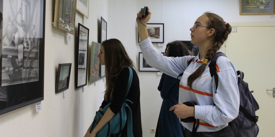 Студенты Южно-Уральского института искусств представили свои работы в Копейске